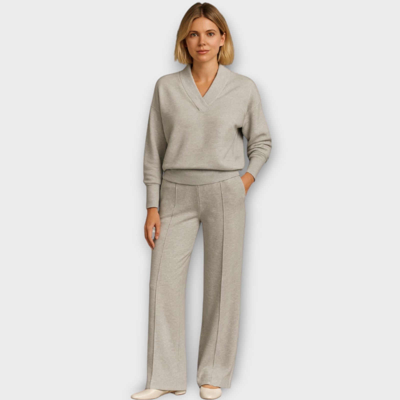 Relaxed V-Neck Lounge Set