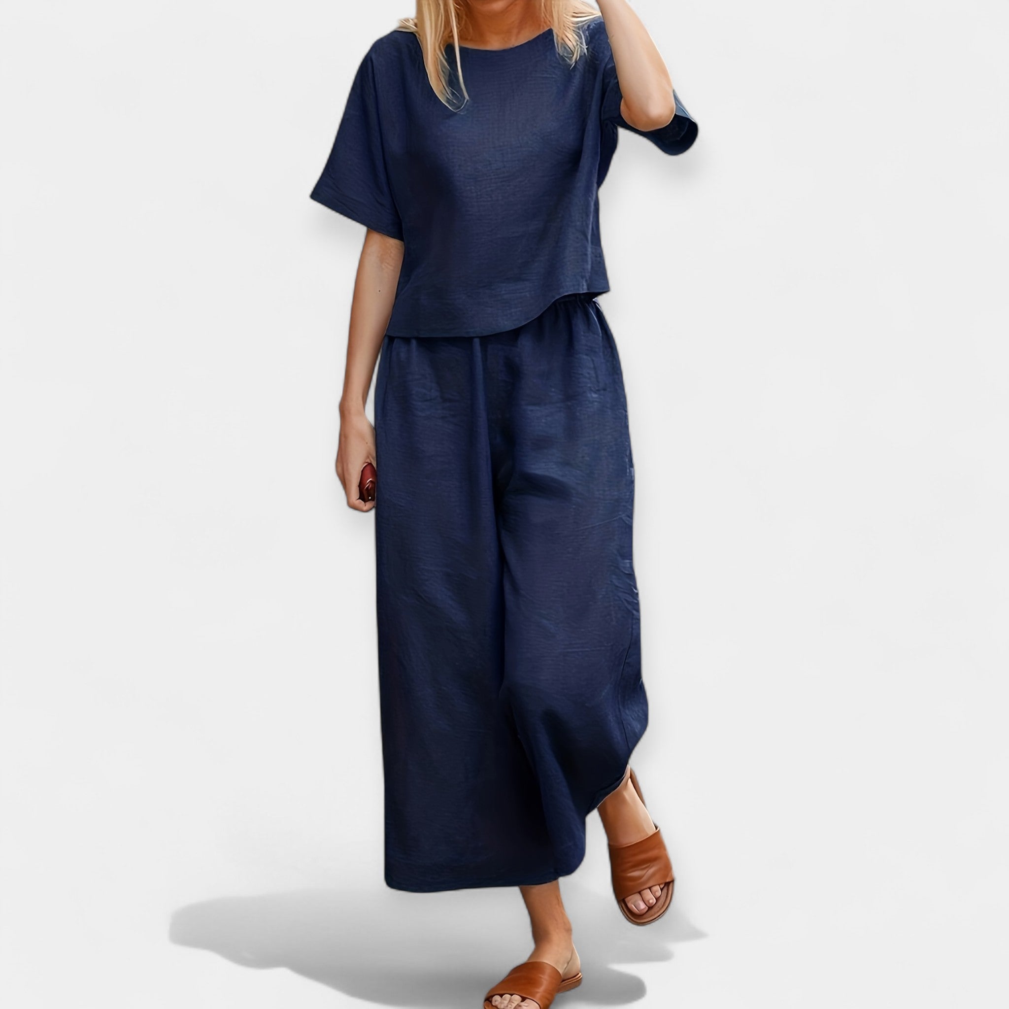 Airy Trouser Set with Short-Sleeved Top