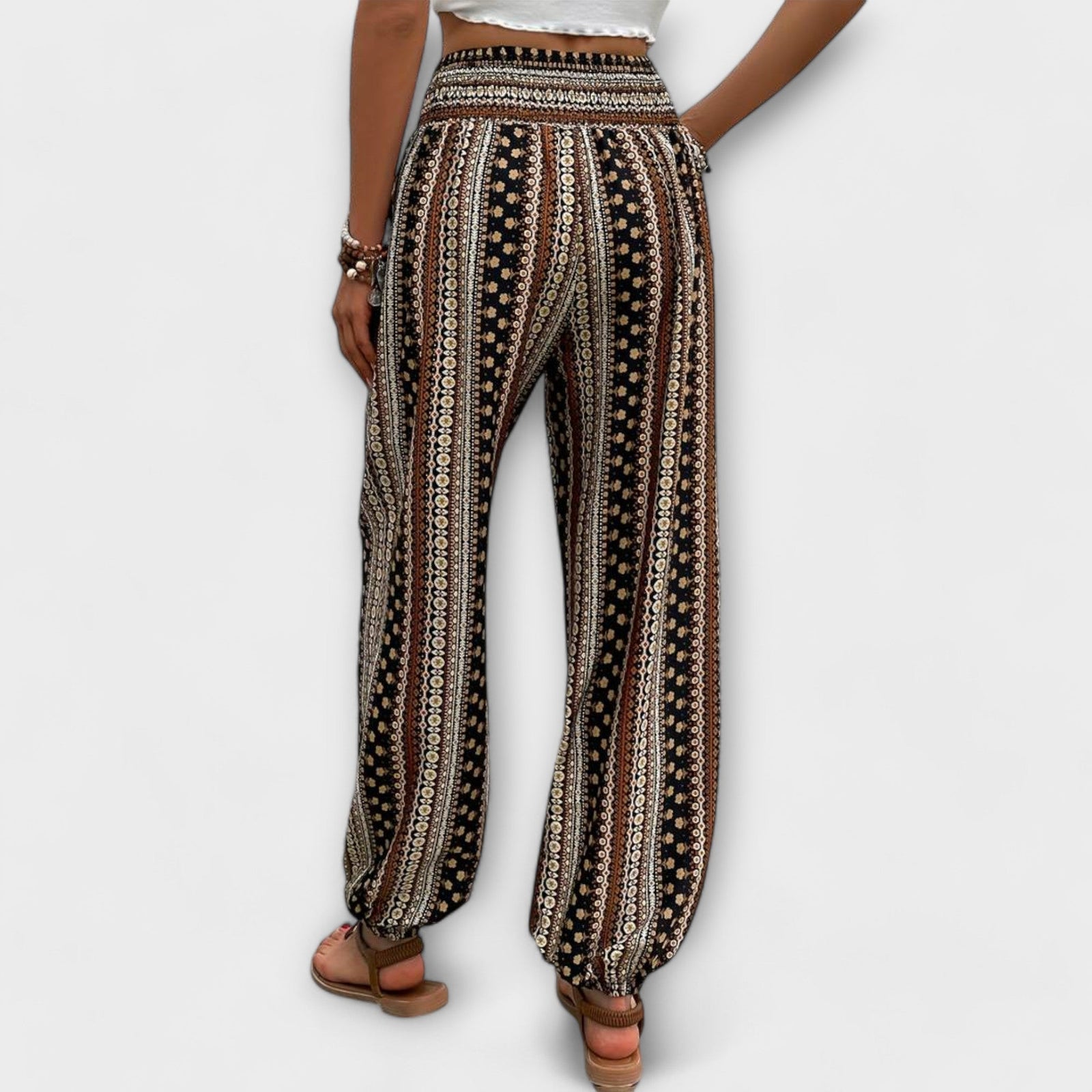 Pants with Folkloric Design