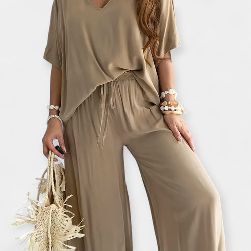 Airy Set with Wide Trousers and Loose Top