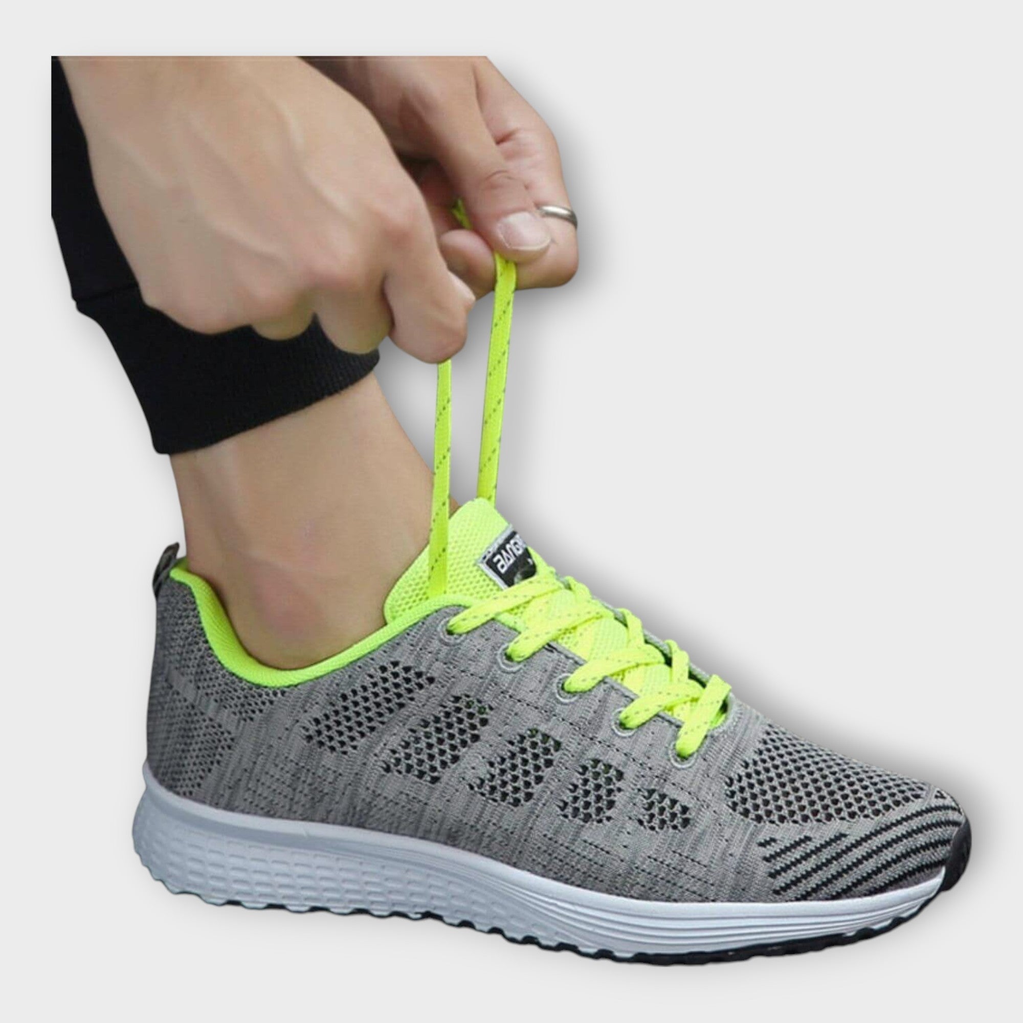 Knitted Sports Shoes with Non-Slip Sole