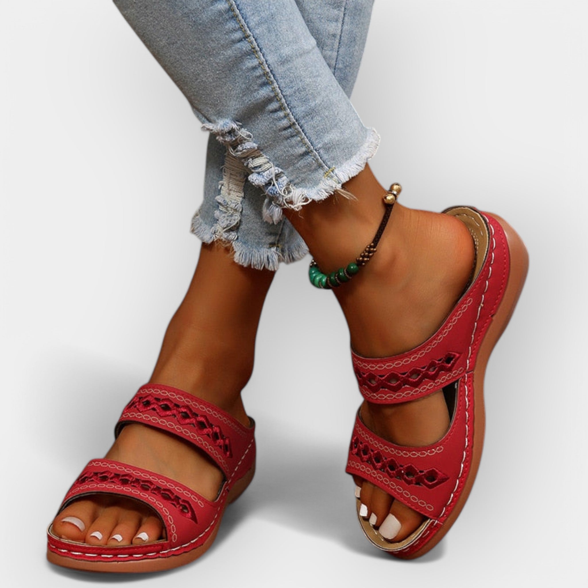 Anatomical Sandals with Elegant Design