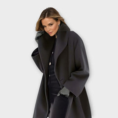 Elegant Wool Coat with Oversized Lapel