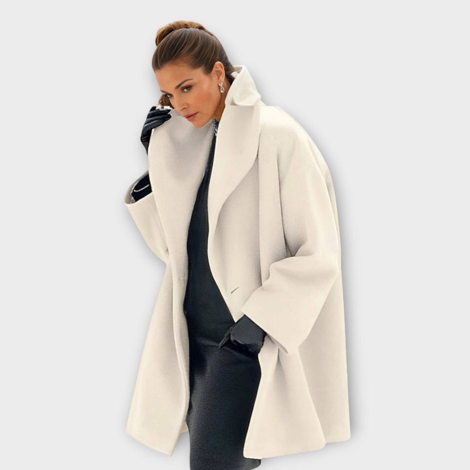 Elegant Wool Coat with Oversized Lapel