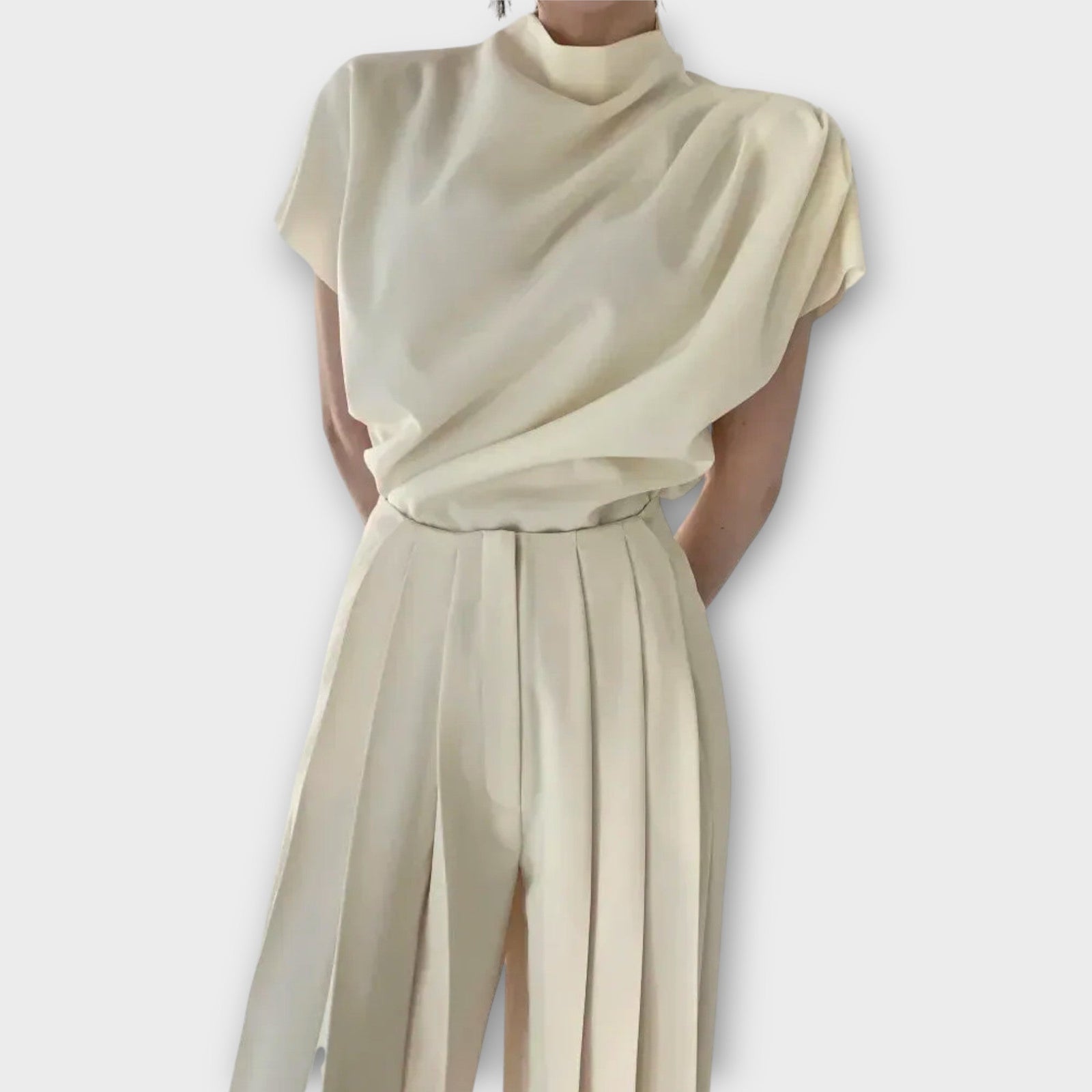 Women's High-Waisted Pleated Pants